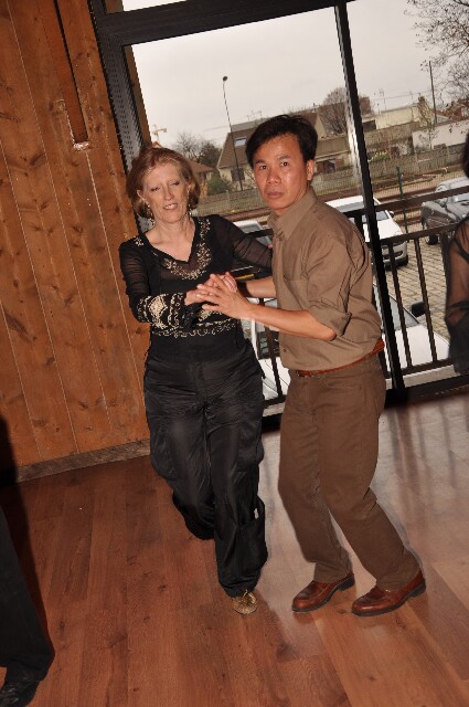 min 2009 11 29 station danse 083